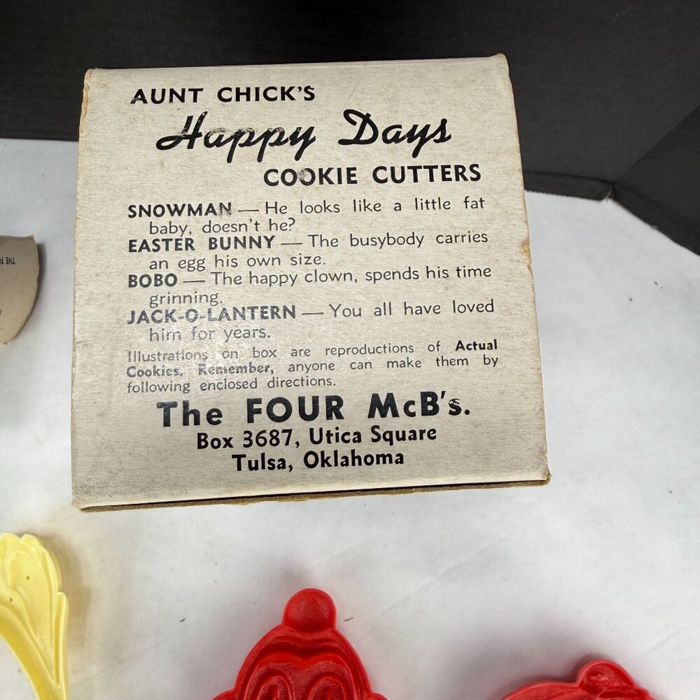 Vintage The Four Mc B's Flower Garden and Happy Days Cookie Cutters - Picture 12 of 13